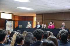 Hoy-realizamos-el-Primer-Foro-de-Filosofia-Politica-en-el-Colegio-Huelen-con-la-participacion-