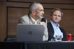 Hoy-realizamos-el-Primer-Foro-de-Filosofia-Politica-en-el-Colegio-Huelen-con-la-participacion-3