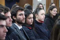 Hoy-realizamos-el-Primer-Foro-de-Filosofia-Politica-en-el-Colegio-Huelen-con-la-participacion-4